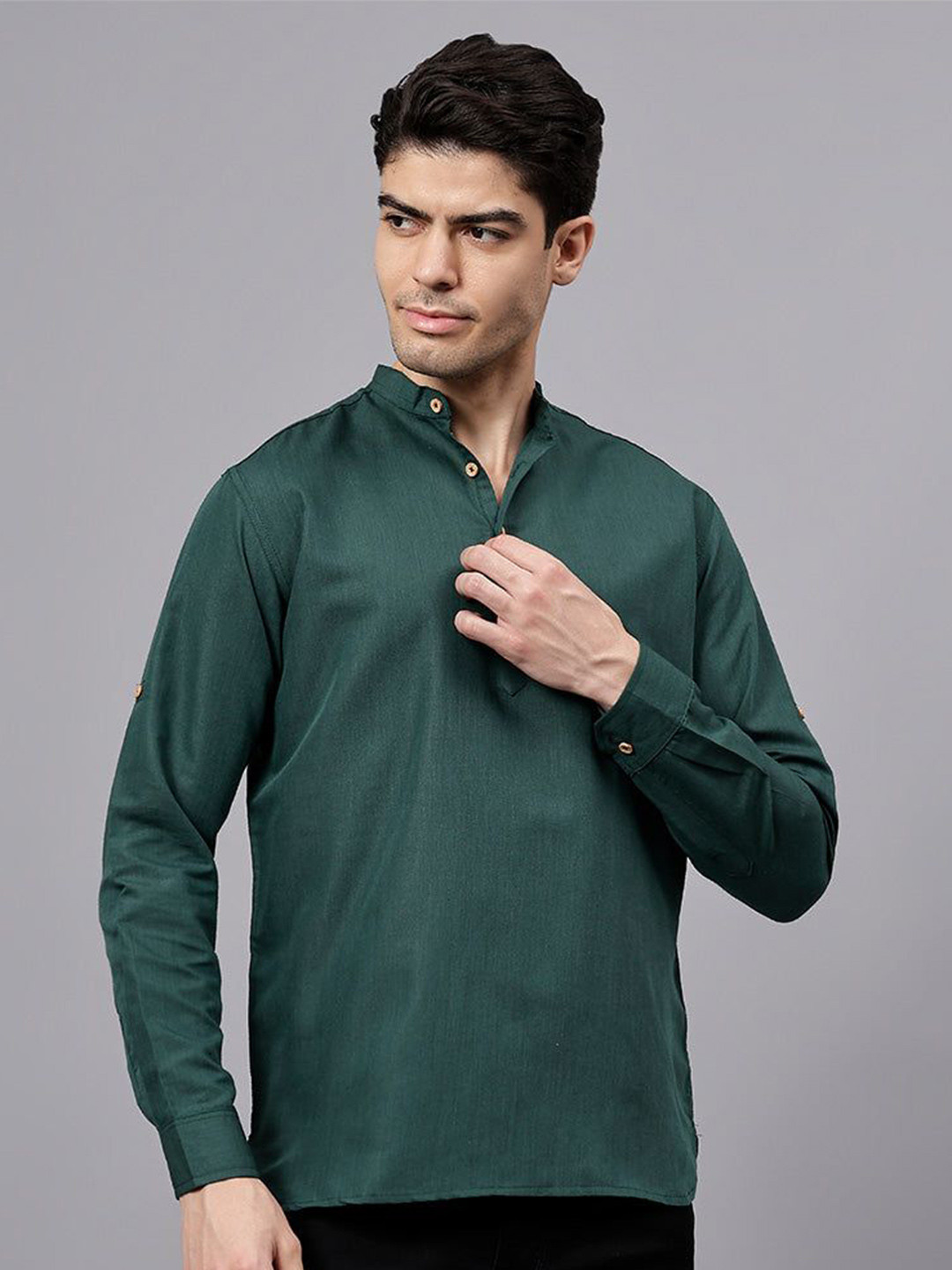 Dmkt Men Solid Mandarin Collar Kurta
