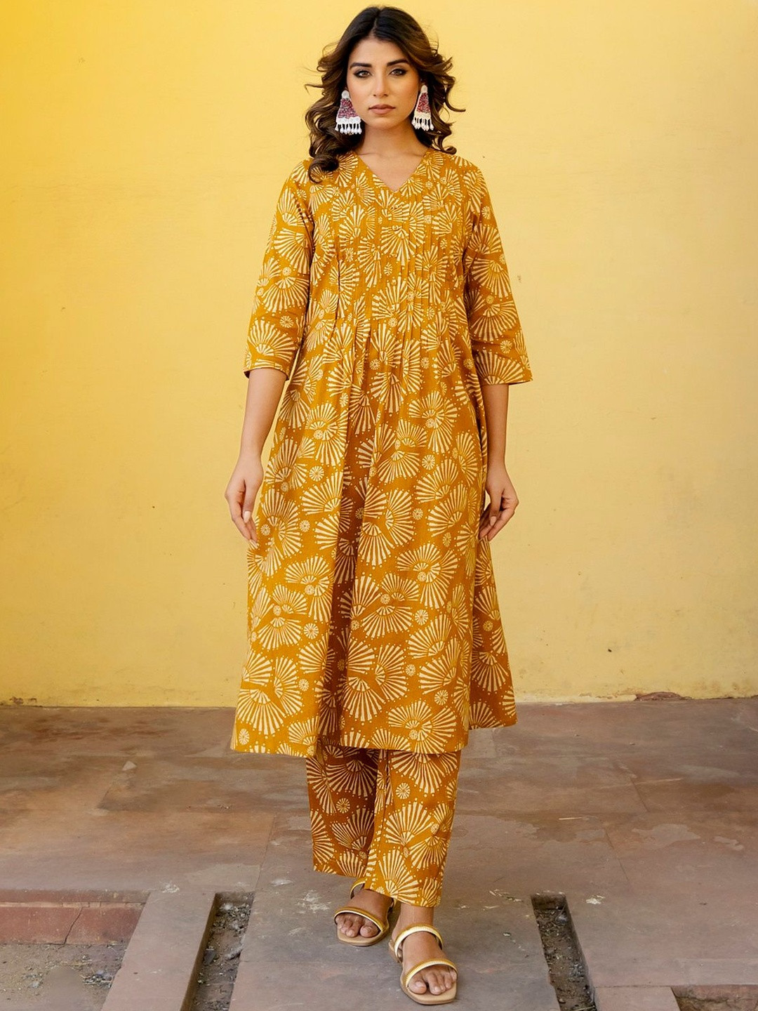HOUSE OF MORA Ethnic Motifs Printed Panelled Anarkali Pure Cotton Kurta With Trouser