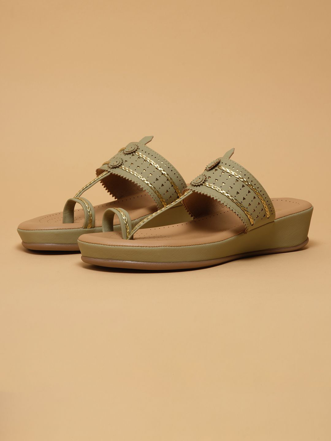 ERIDANI Women Alina Kolhapuri Flatforms Sandals