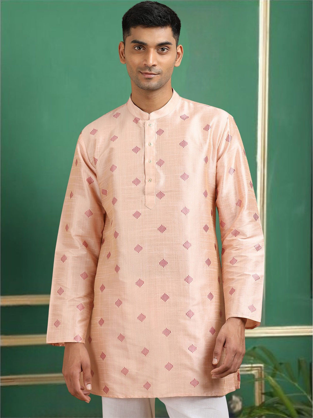 TATTVA Men Chikankari Threadwork Short Kurta