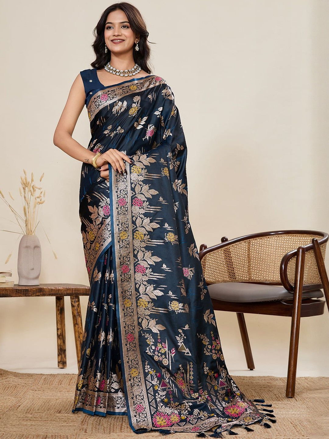 FASHION STROM Floral Woven Design Zari Saree