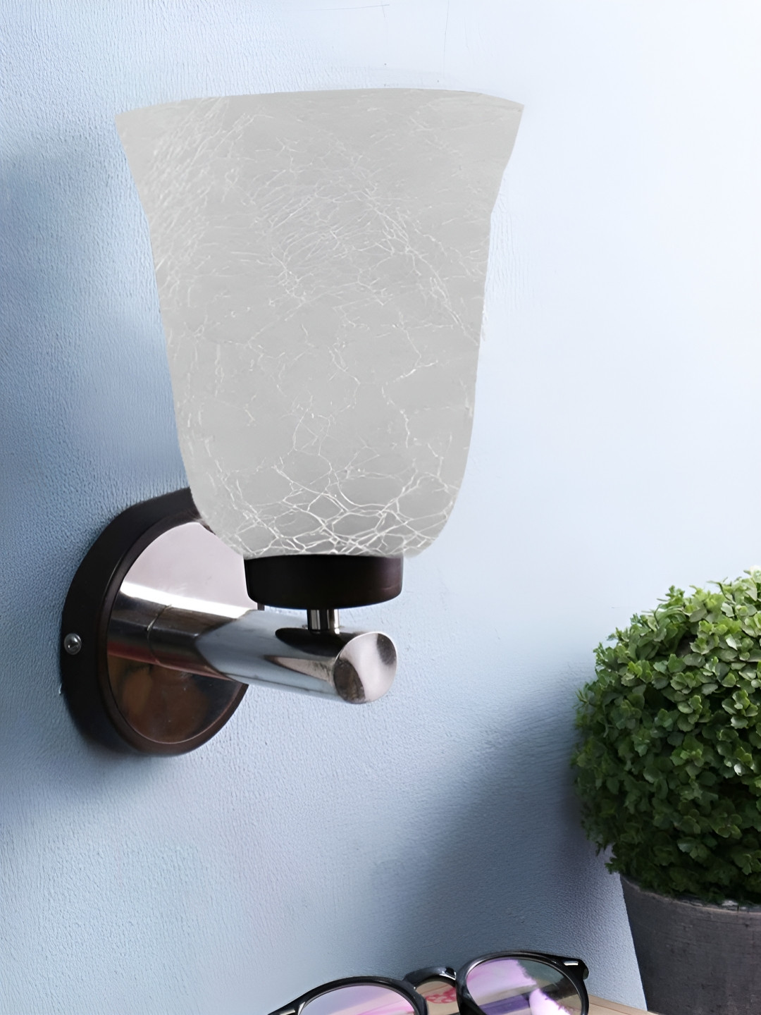 Aura Black & White Wall Mounted Abstract Shaped Wall Lamp