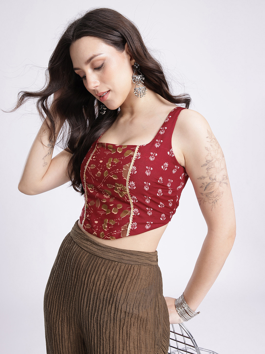 fusion by glitchez Floral Printed Square Neck Fitted Crop Top