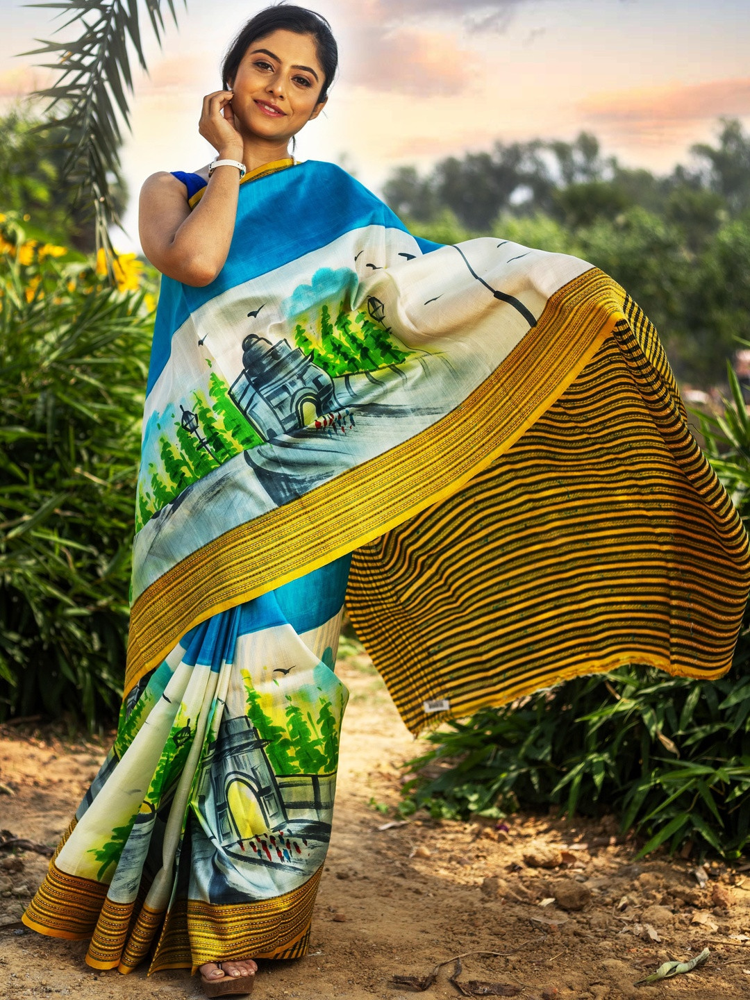 RAM SHYAM collection Abstract Printed Woven Design Border Saree