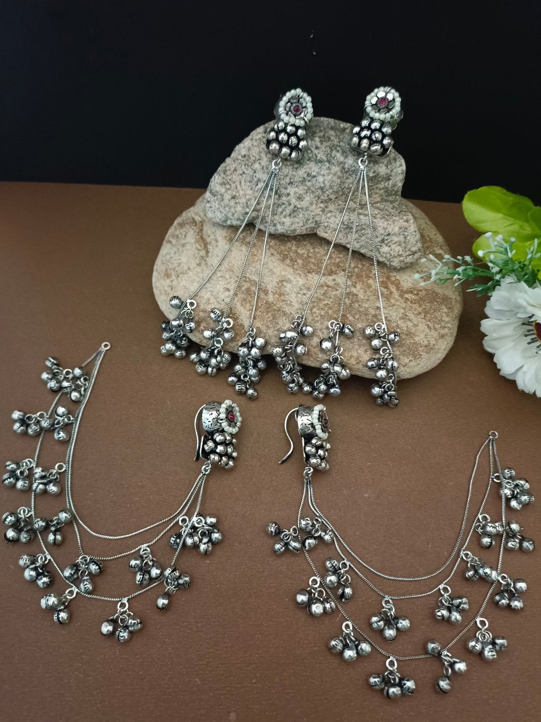 Sanjog Set Of 2 Silver-Plated Pachi Kundan & Ghungaroo Studded Kashmiri Drop Earrings