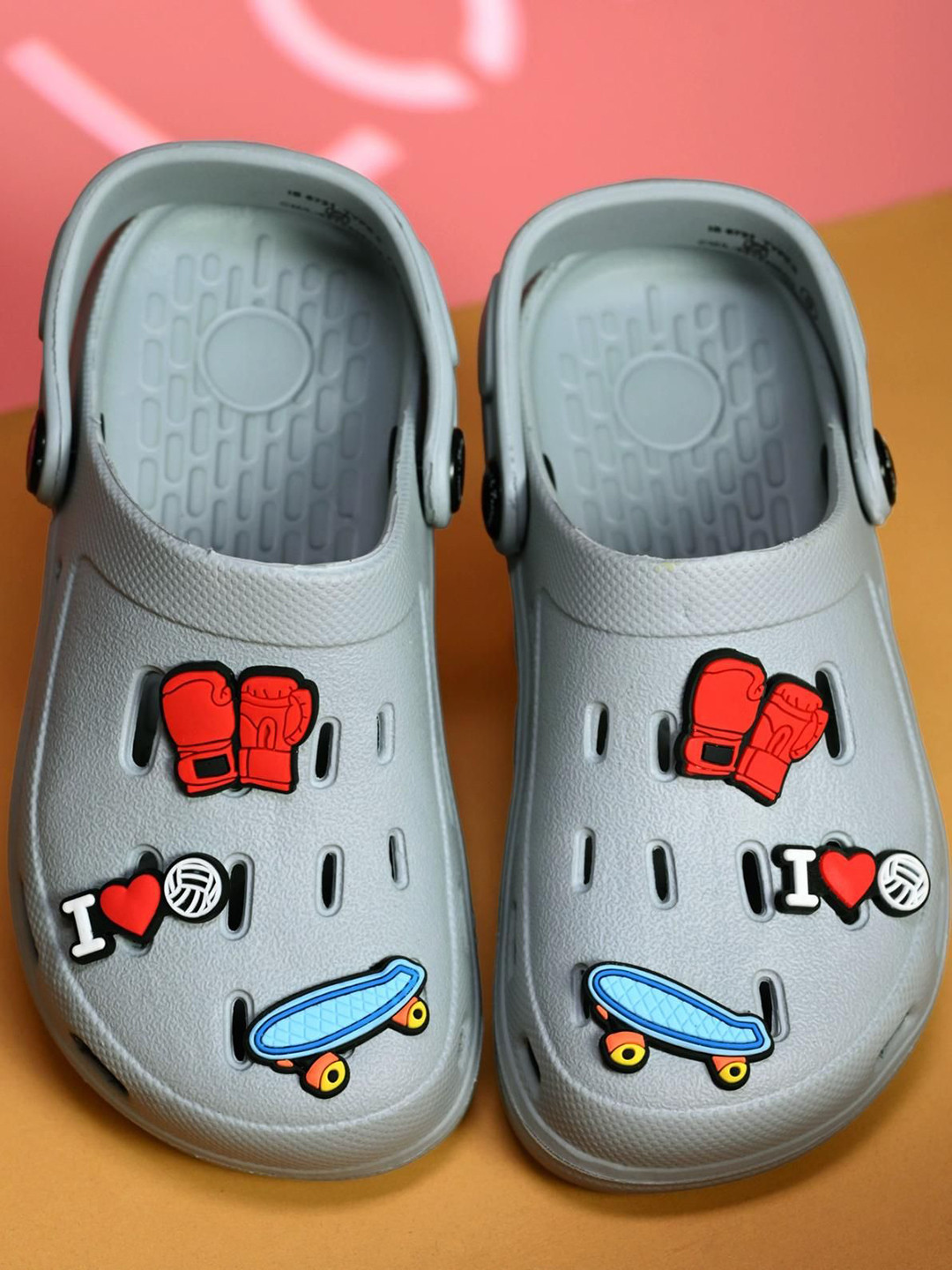 Yellow Bee Boys Skateboard Boxing Gloves & Love Charm Clogs