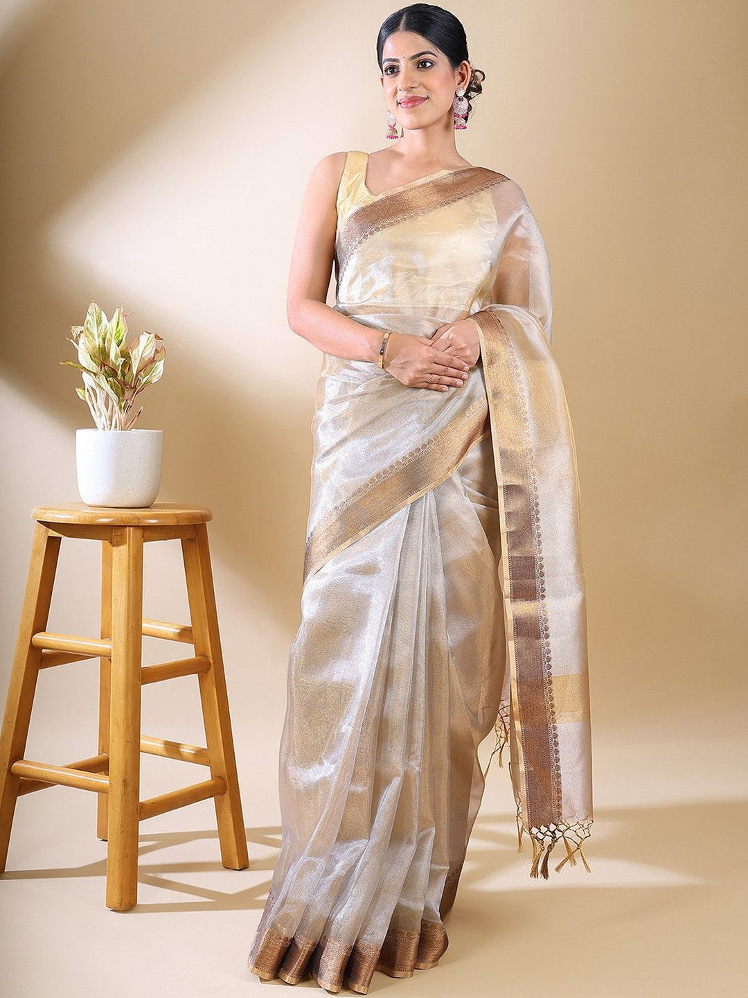 BAEDESI Woven Design Zari Tissue Saree