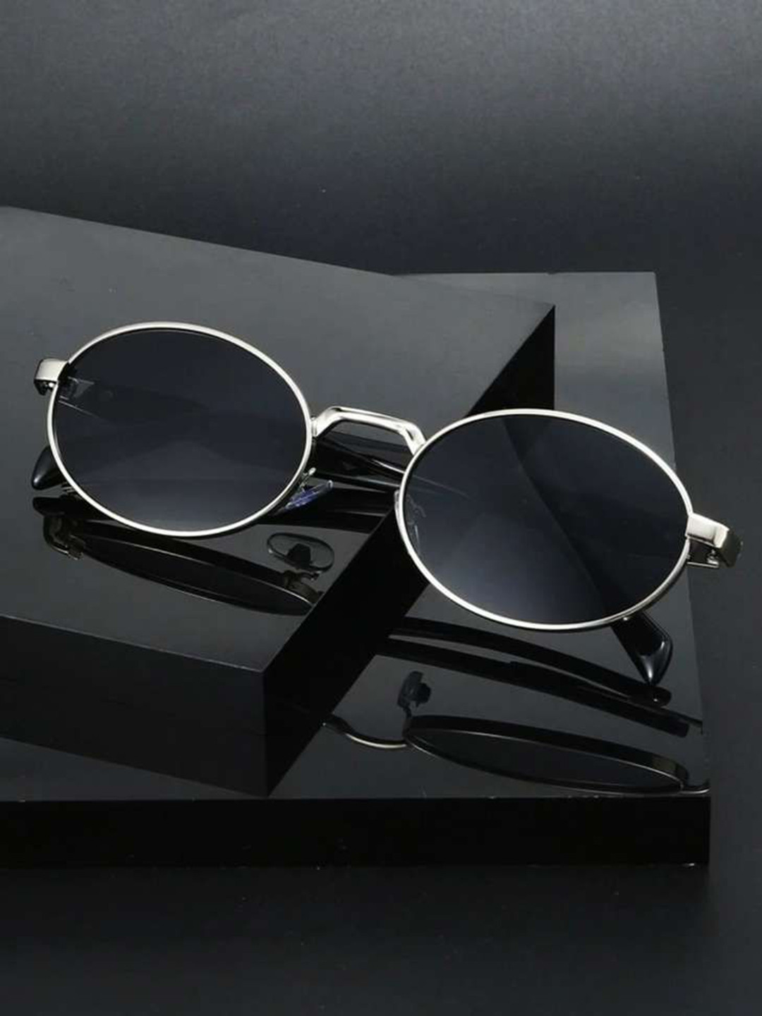 Being Better Unisex Round UV Protected Lens Sunglasses PRD OVL SILVER BLACK
