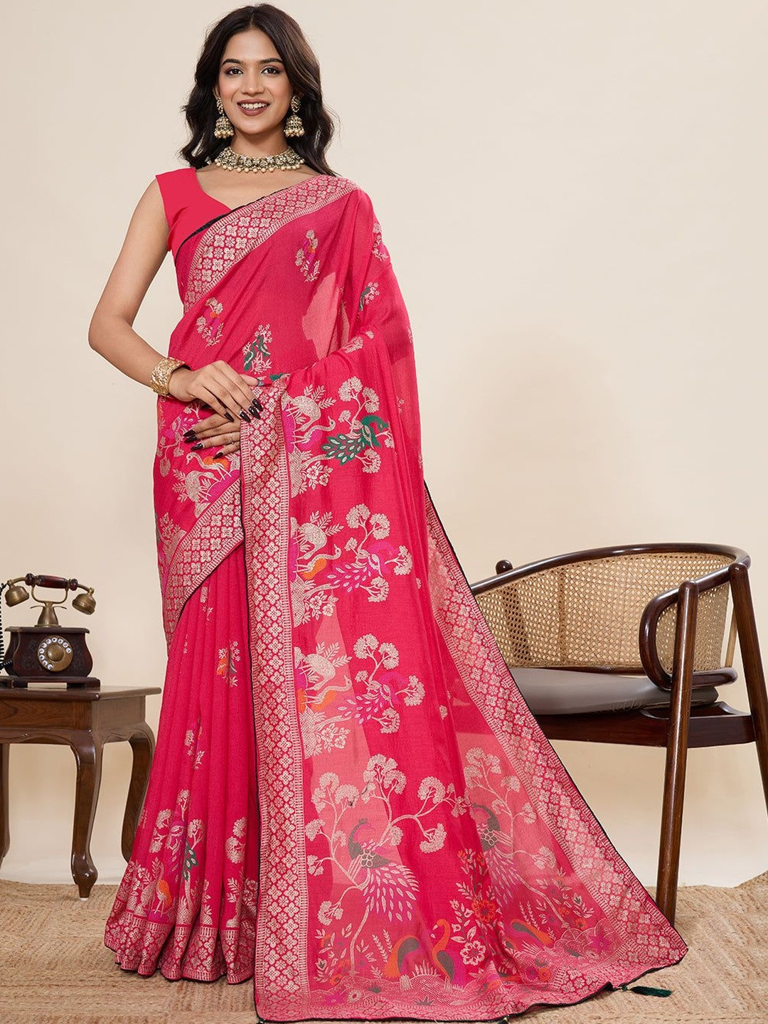 FASHION STROMEthnic Motifs Woven Design Zari Saree