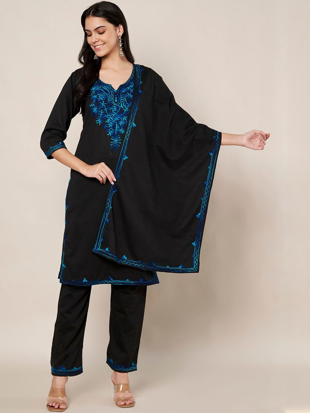 Trend Level Ethnic Motifs Embroidered V-Neck Thread Work Kurta With Trouser & Dupatta