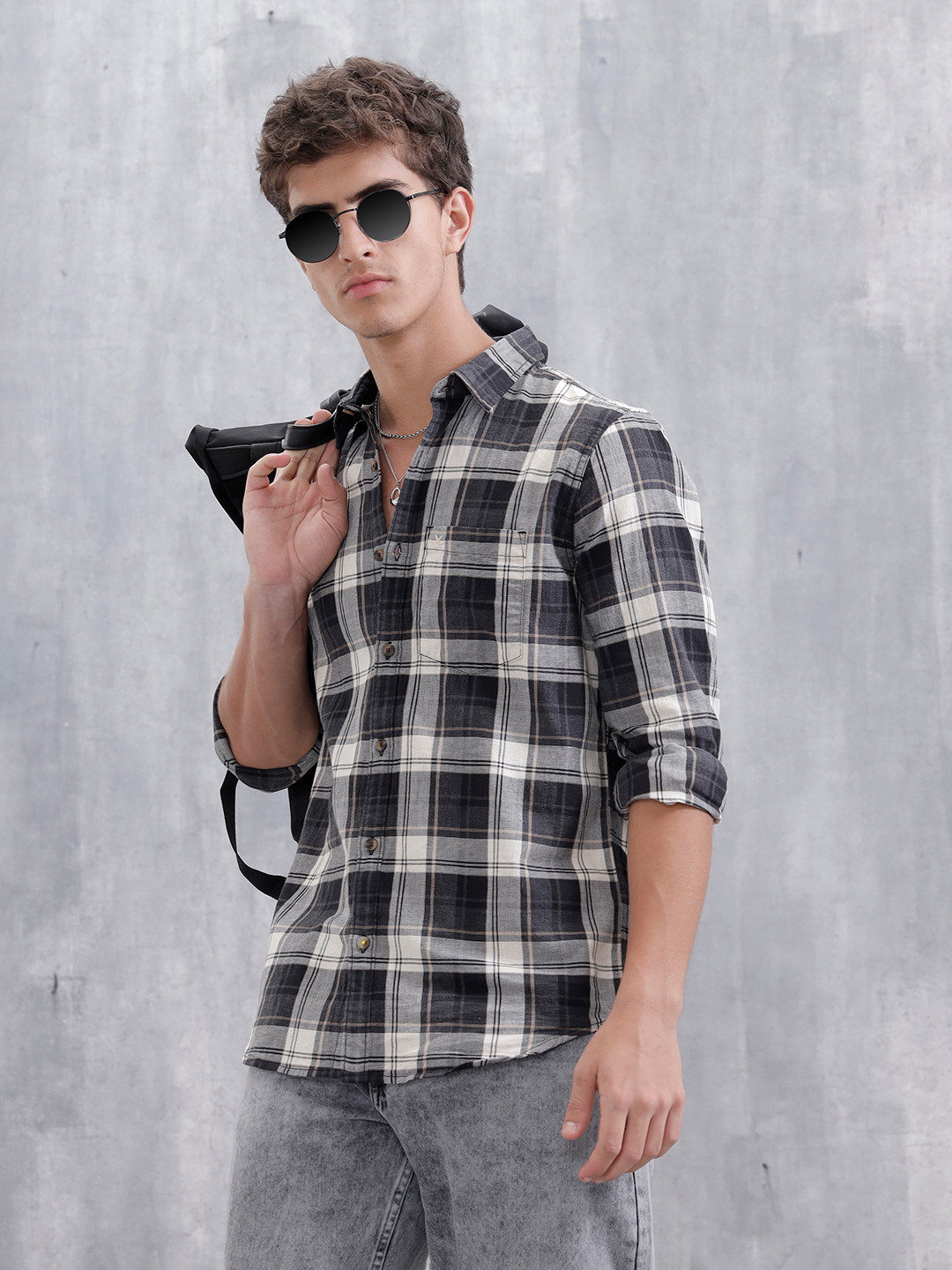 WROGN Men Tartan Checks Relaxed Fit Casual Shirt