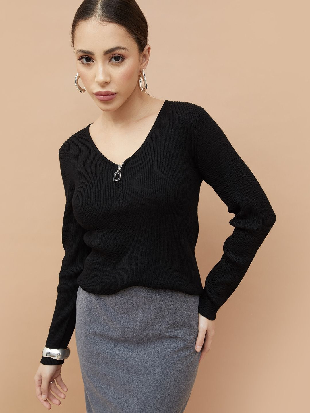 CODE by Lifestyle Women Black Solid Viscose Rayon Flat Knit Top