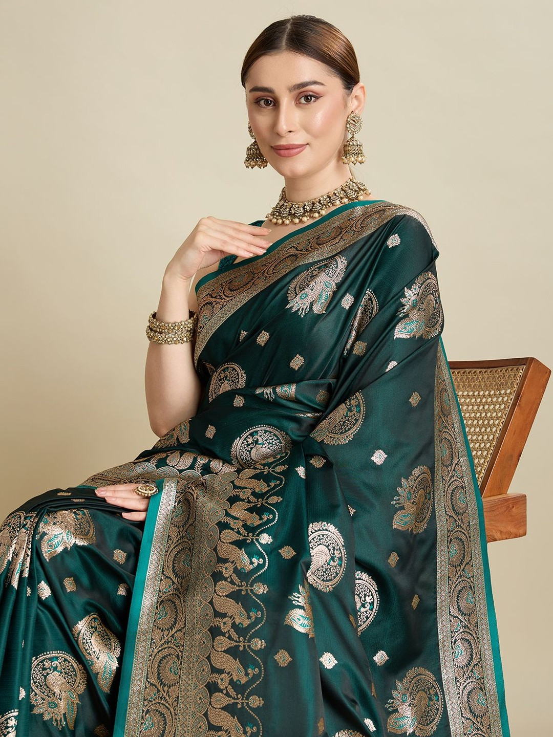 Durga Textile Ethnic Motifs Zari Handloom Banarasi Saree
