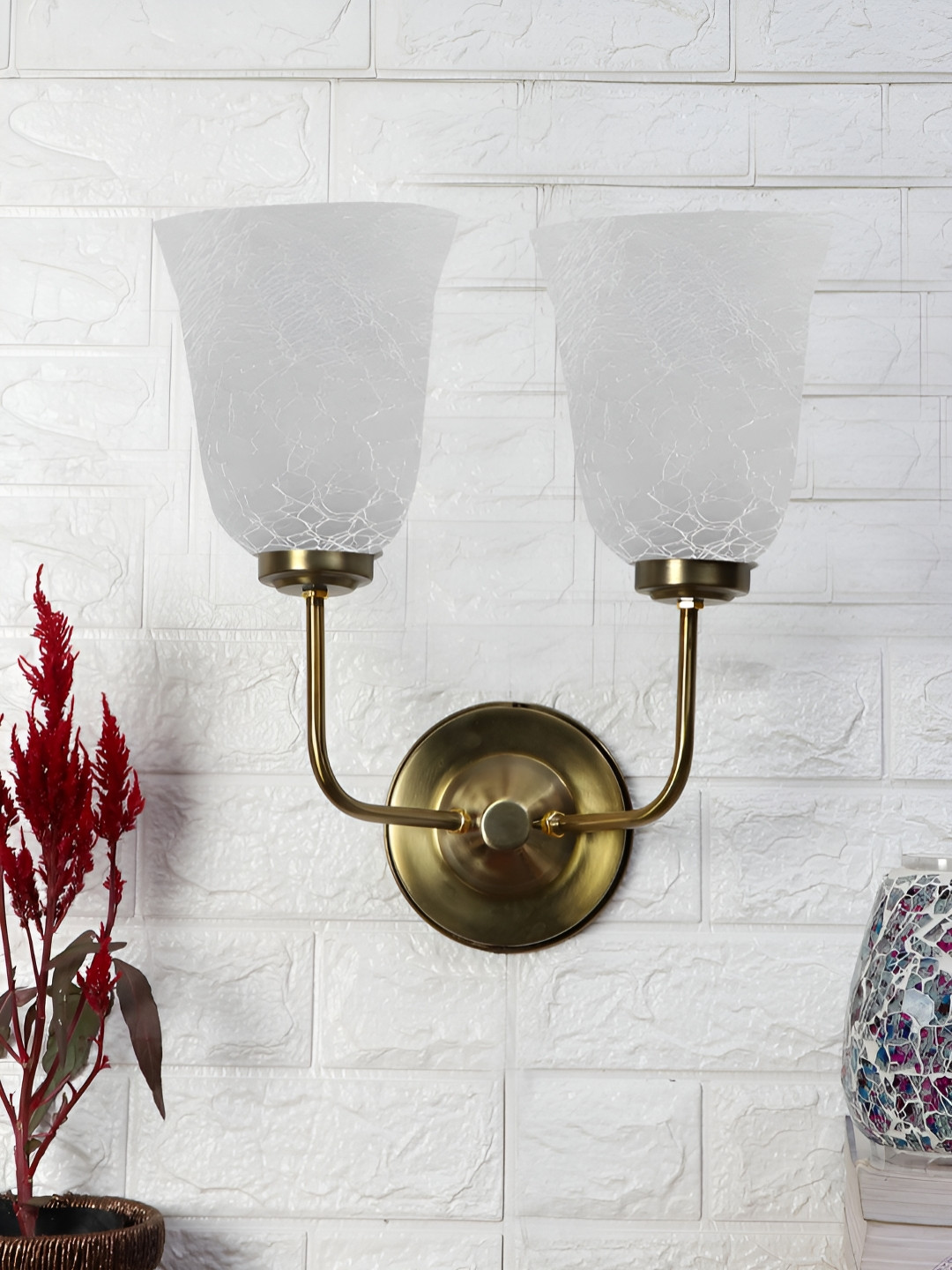 Aura Gold-Toned Glass Vintage Traditional Wall Lamp