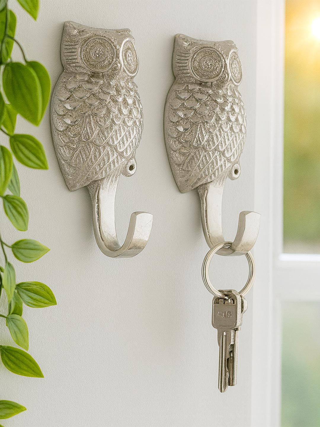 Homesake Set Of 2 Silver-Toned Owl-Shaped Hand-Made Aluminum Key Holders