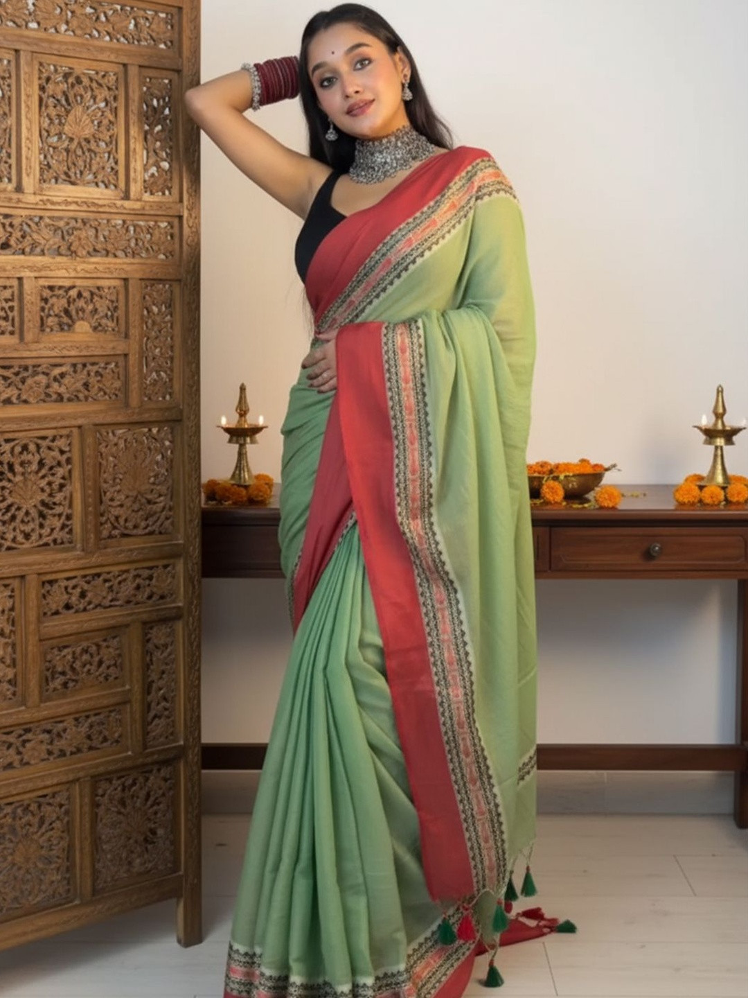 Aparna Ethnic Motifs Printed Pure Cotton Taant Saree with Blouse Piece