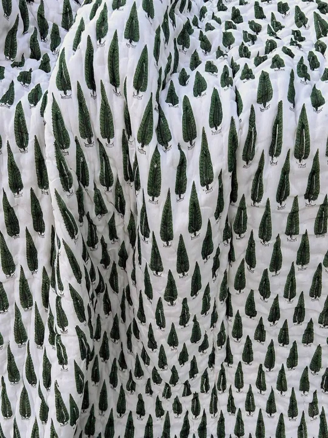 The Jaipur Wala Green & White Ethnic Motifs Cotton Summer Quilt