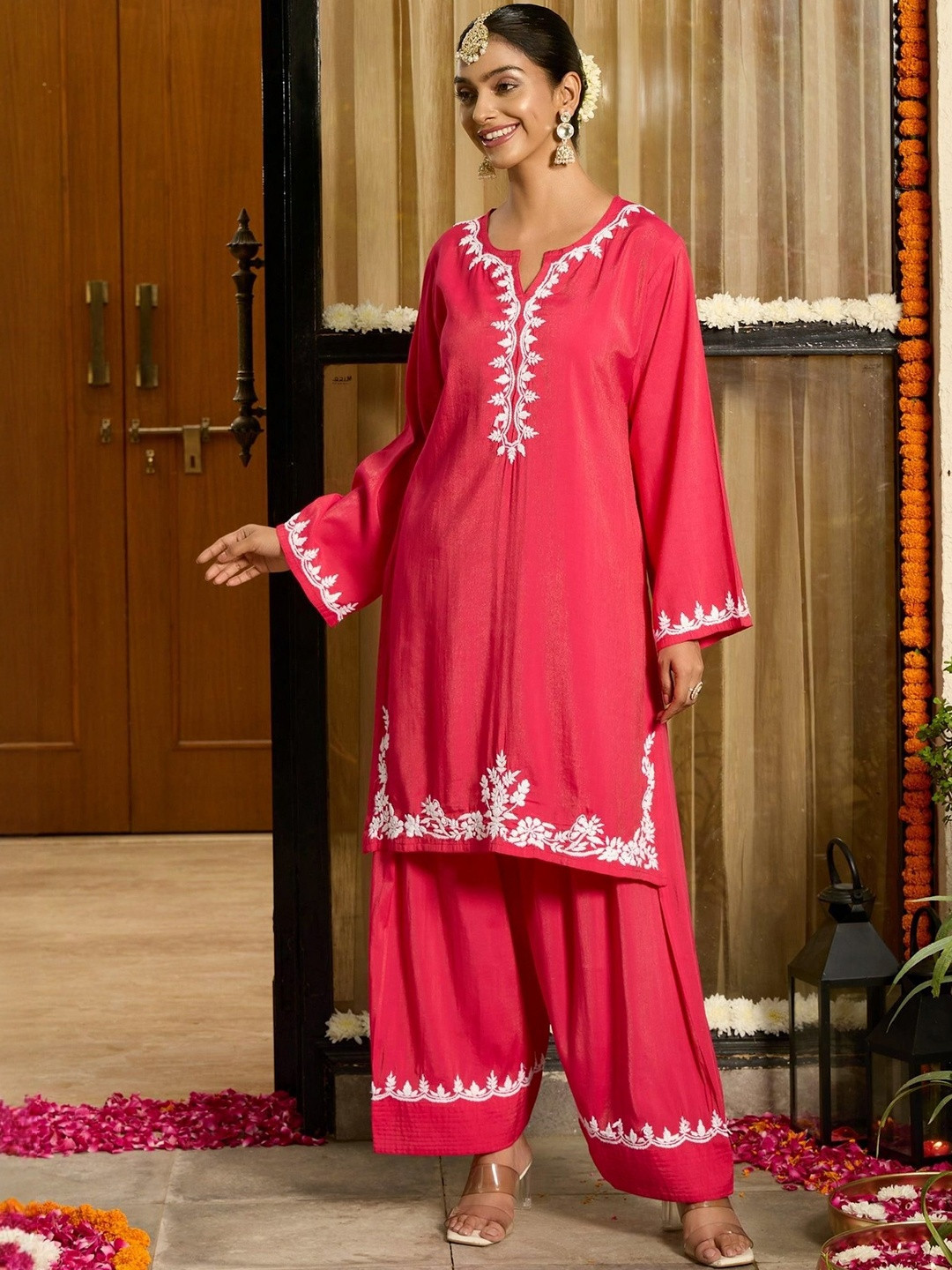 HOUSE OF KARI Women Red Chikankari Kurta Set In Viscose With Farsi Pants