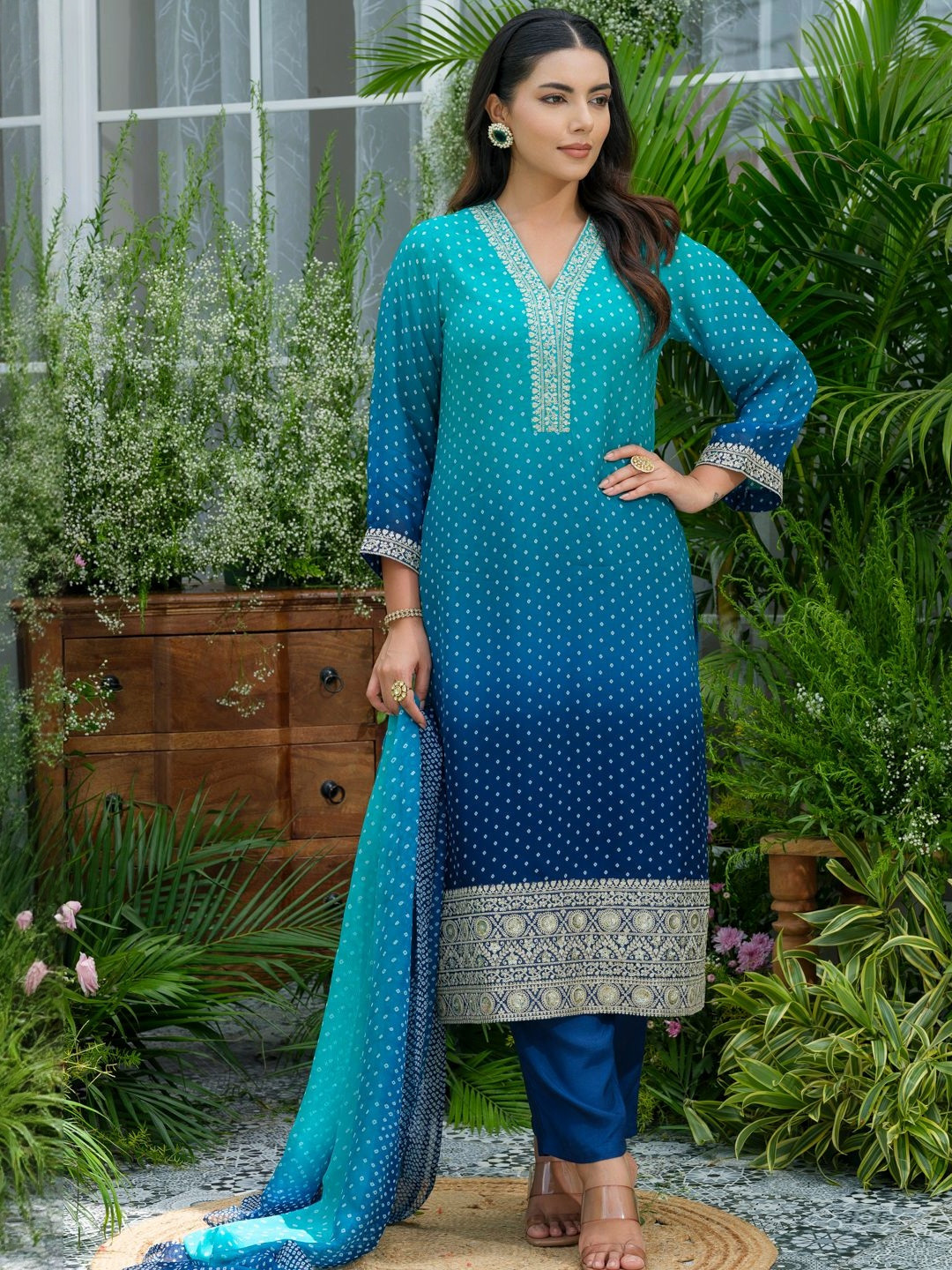 D W Apparels Women Ombre Printed Regular Silk Crepe Kurta with Trousers & With Dupatta