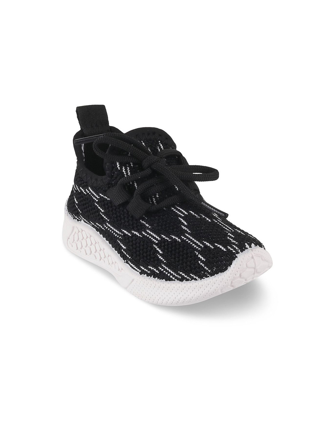 SHOESFORJUNIORS Kids Flyknit Lace-Ups Sneakers