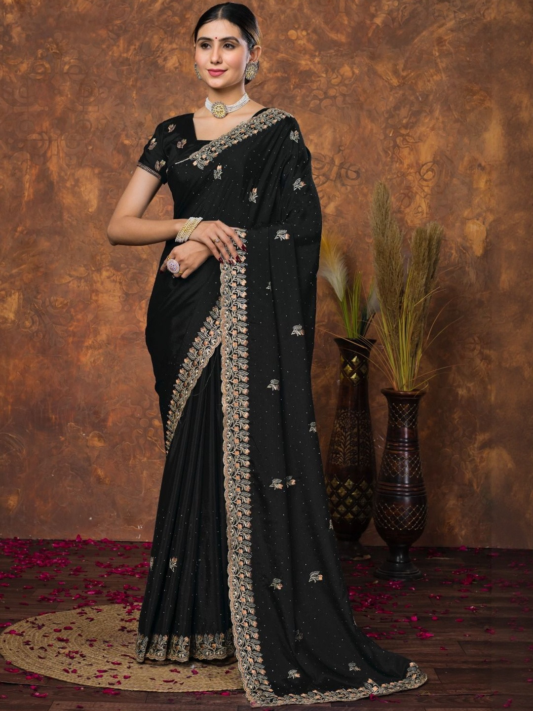 THE WHITE RABBIT Ethnic Motifs Embroidered Maheshwari Saree