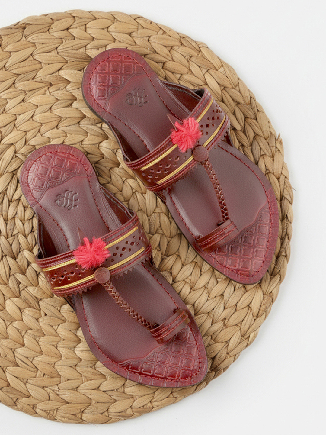 House of Pataudi Men Leather Kolhapuri Sandals