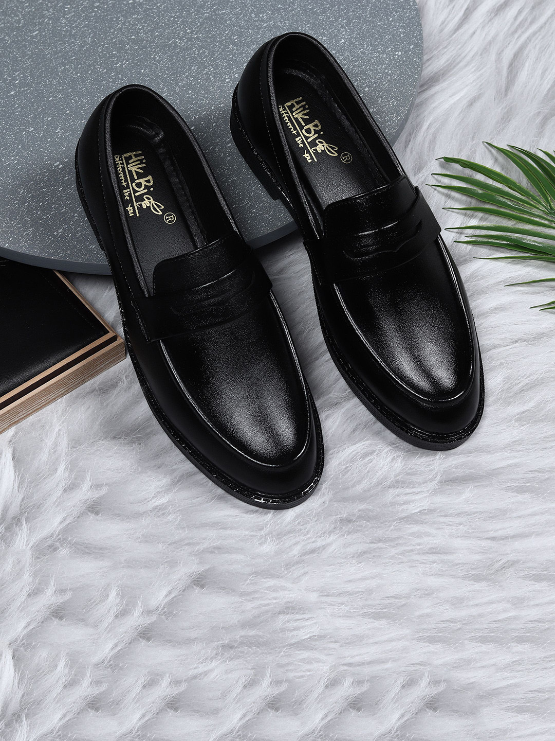 HikBi Men Leather Slip-On Round Toe Penny Loafers