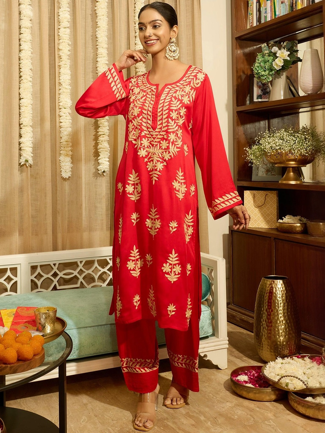 HOUSE OF KARI Women Red Kashmiri Aari Embroidered Satin Silk Kurta Set With Farsi Pants
