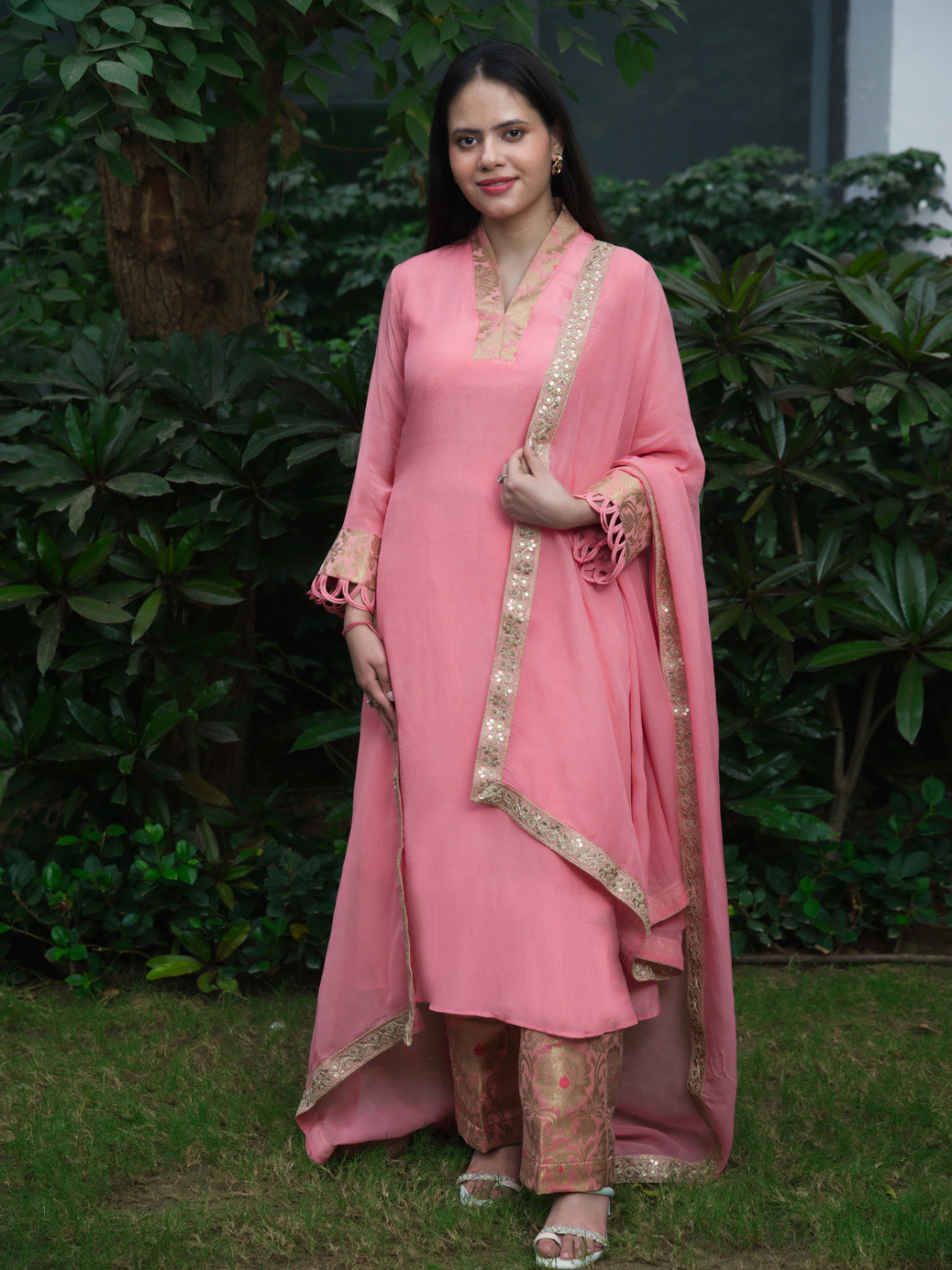 Akaya Women Ethnic Motifs Regular Gotta Patti Kurta with Trousers & With Dupatta