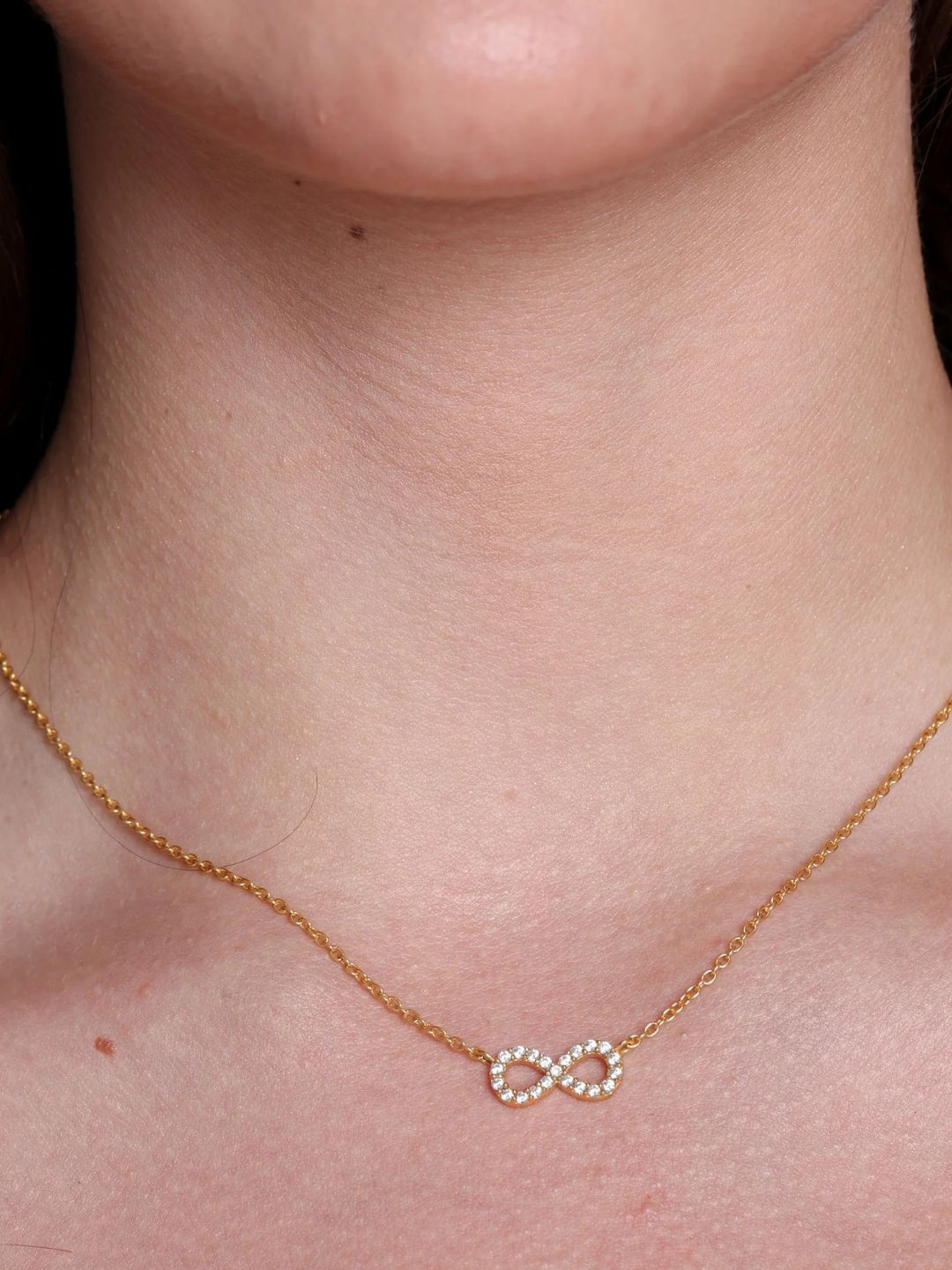 ALSO - A Look to Stand Out Gold-Plated Zircon Studded Minimal Necklace
