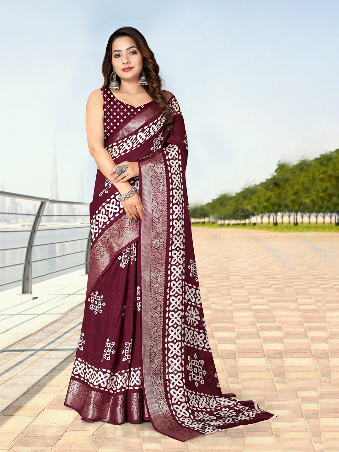SSHAGUN LIFESTYLE Batik Printed Woven Design Saree