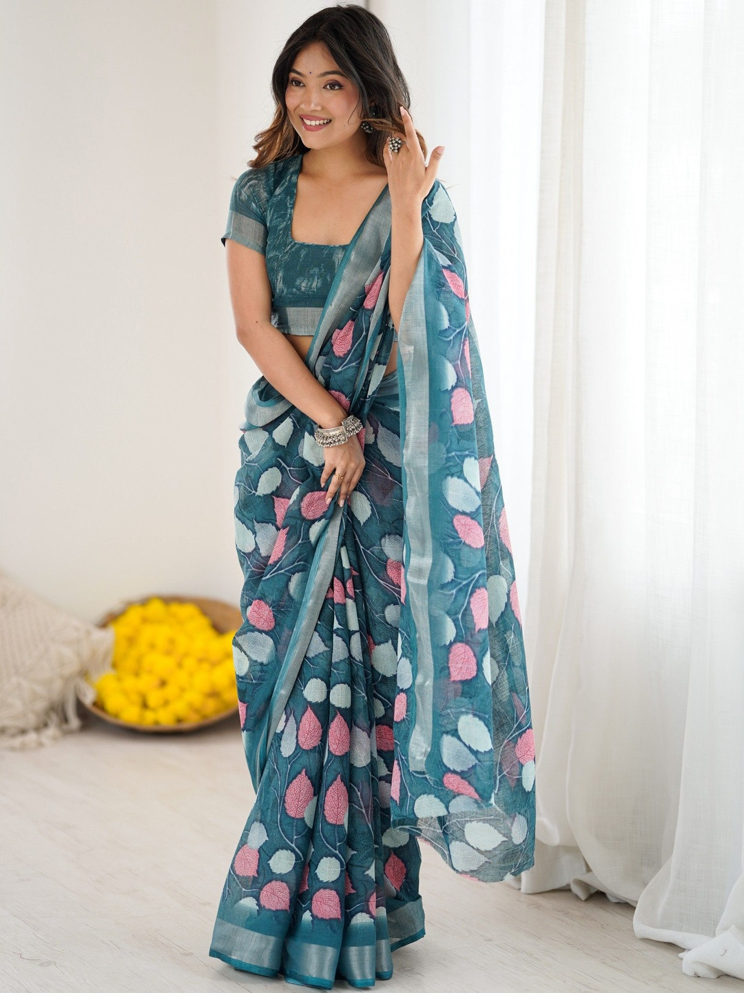 LeeliPeeri Designer Floral Patta Printed Zari Woven Saree With Unstiched Blouse