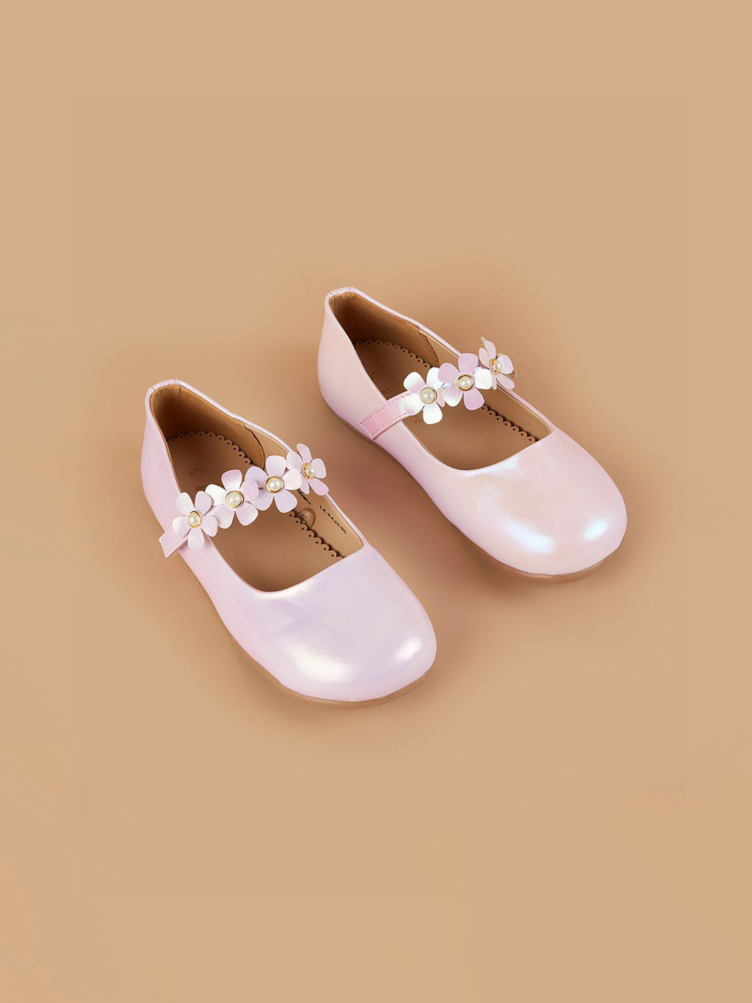 Fame Forever by Lifestyle Girls Round Toe Mary Janes