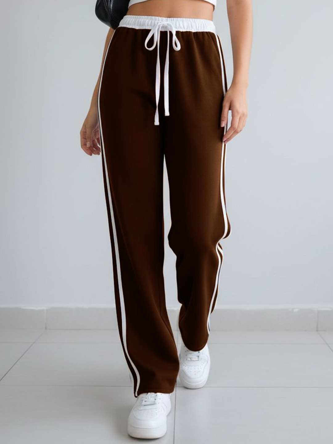 SAKHWALA Women Wide Leg Mid-Rise Track Pants