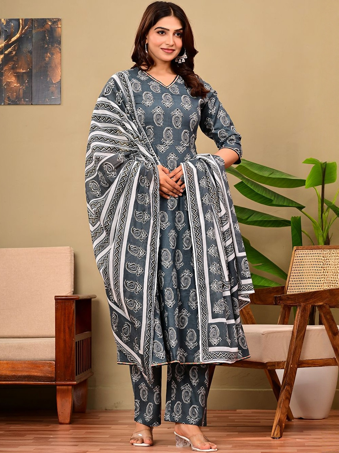 ELVISH JAIPUR Ethnic Motifs Printed Panelled Pure Cotton Kurta With Trousers & Dupatta