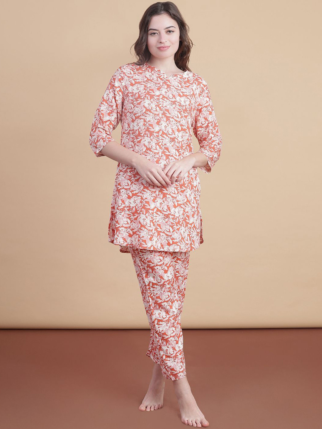 V-Mart Women Floral Printed Round Neck Slip-On Kurti With Pyjamas Night Suit