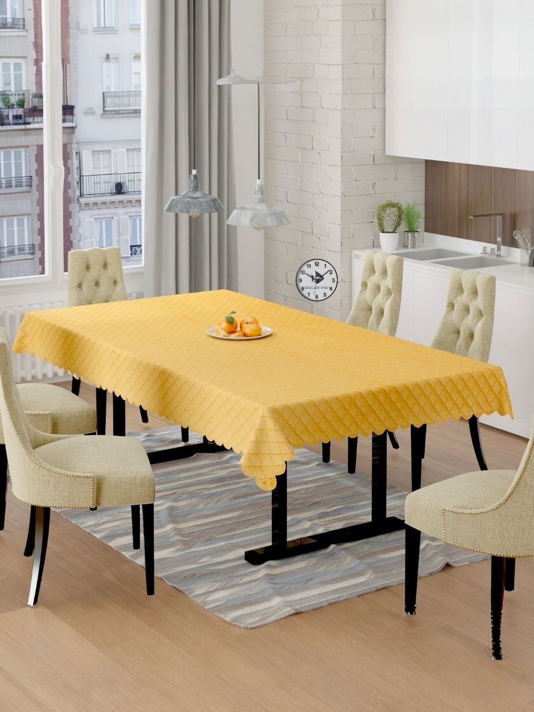 BIGGER FISH Yellow Anti-Skid Dining Table Cover