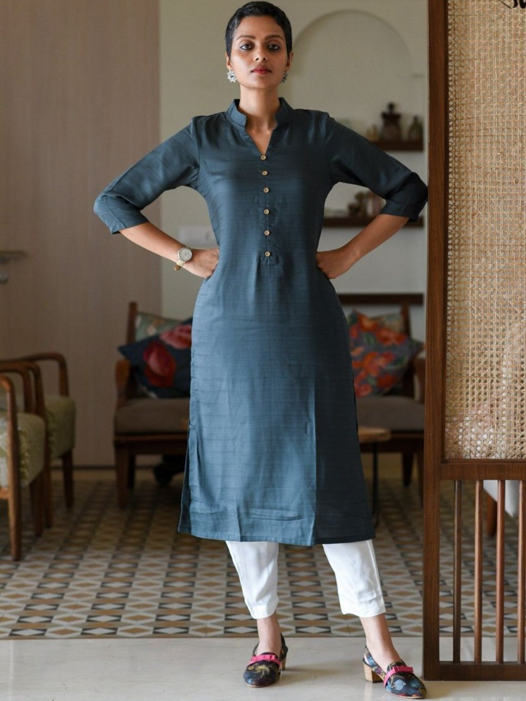 Suta Women Band Collar Straight Kurta Set