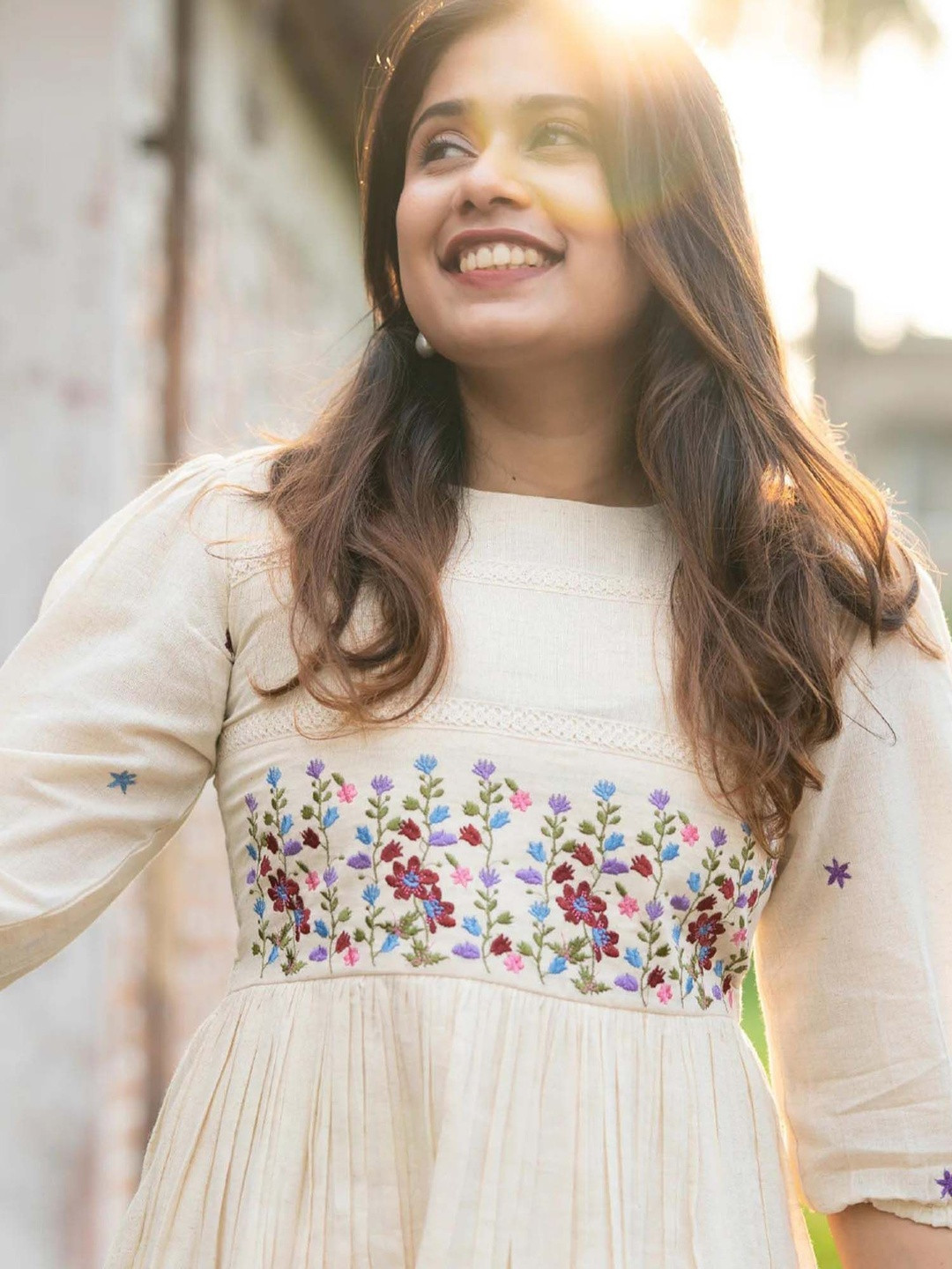 Shri pradha Floral Yoke Design Thread Work Cotton Silk Anarkali Kurti