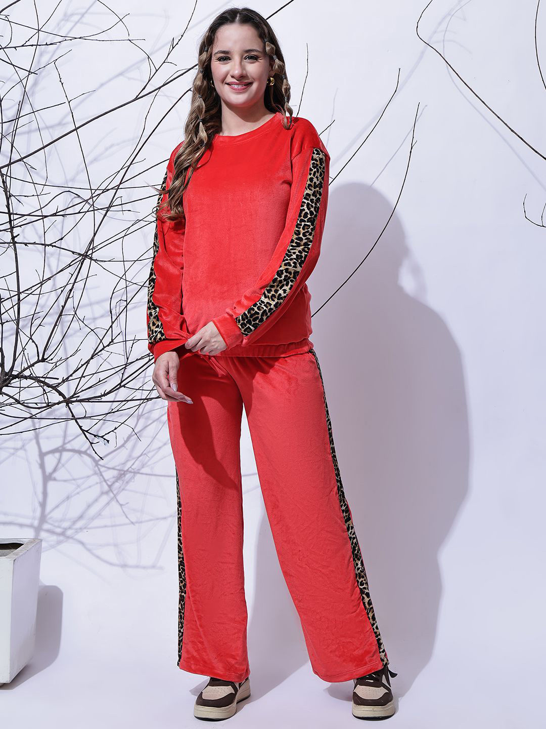 NEUDIS Leopard-Printed Velvet Sweatshirt With Trousers