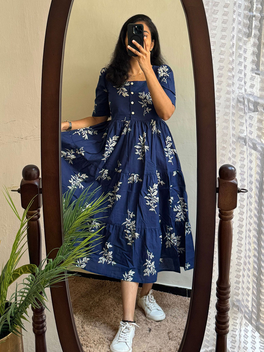Light Daisy Floral Print Puff Sleeve Fit & Flare Midi Dress