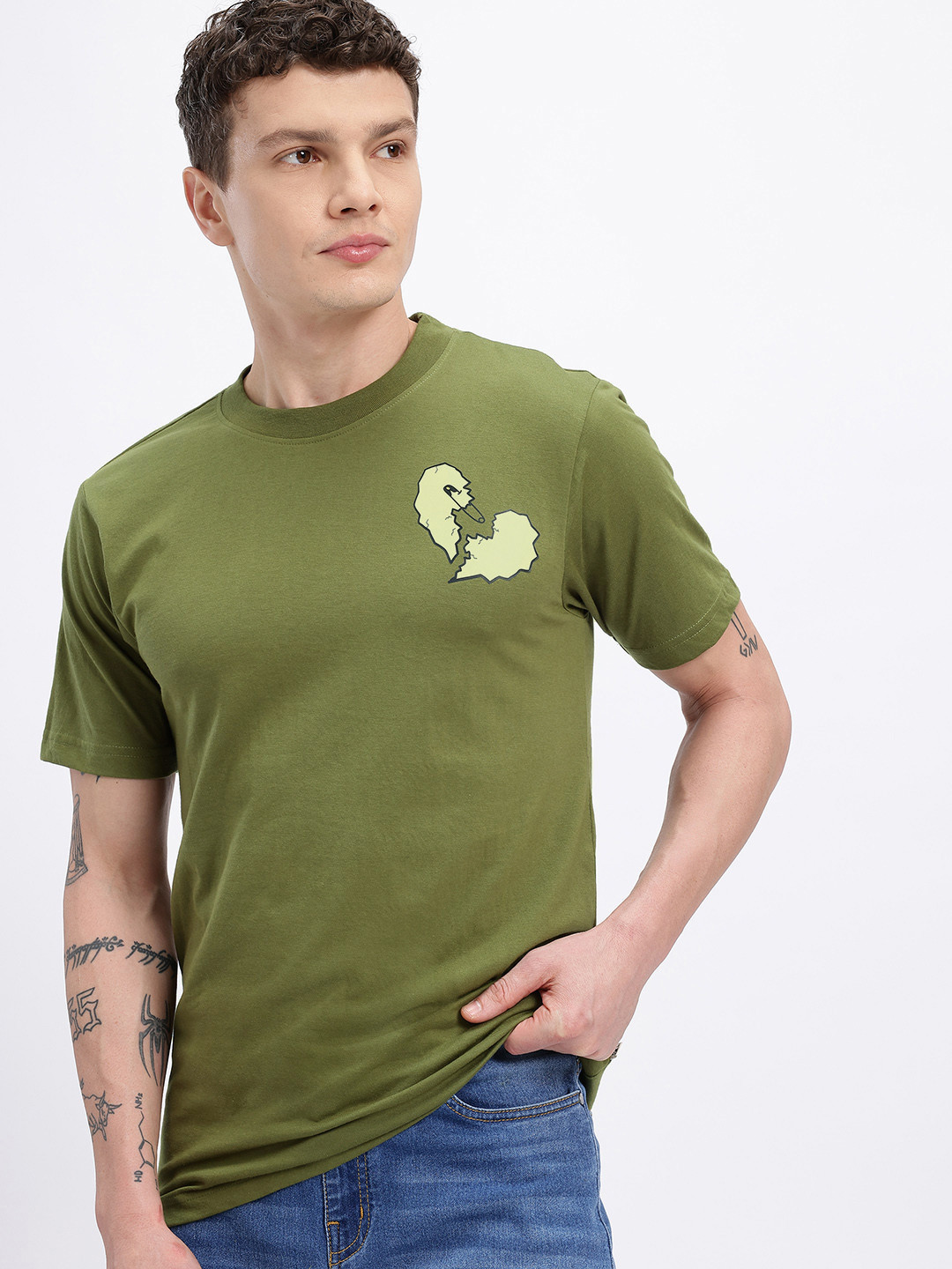 glitchez Chest Print T-shirt