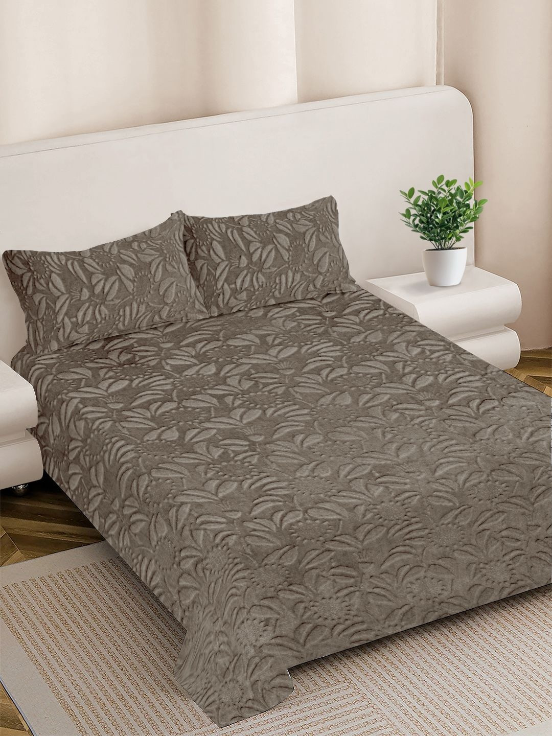 Myntra Elegant Homes Taupe Wool 300 TC King Bedsheet