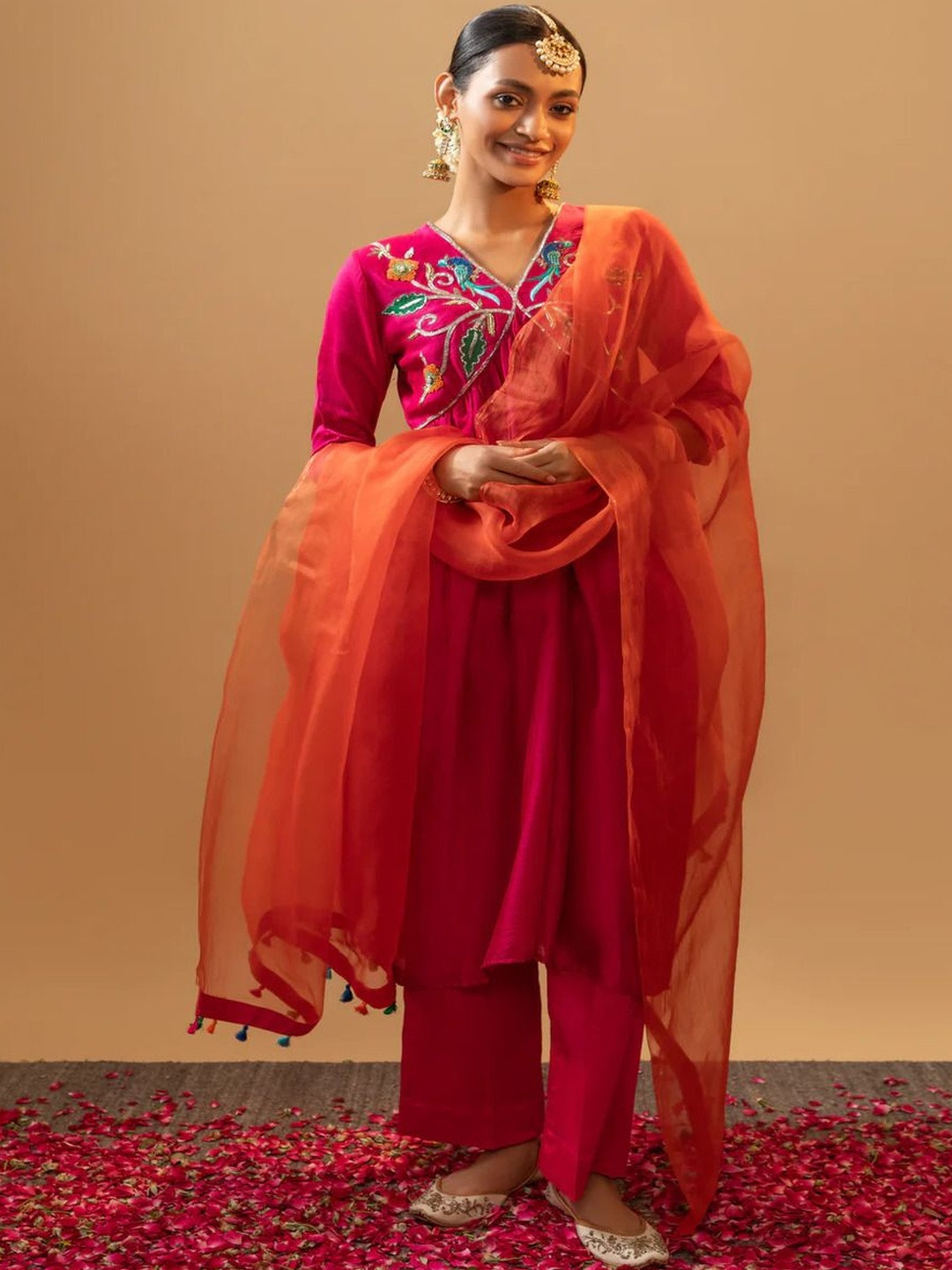 Tej Living Floral Embroidered Thread Work Chanderi Silk Kurta With Trousers & Dupatta