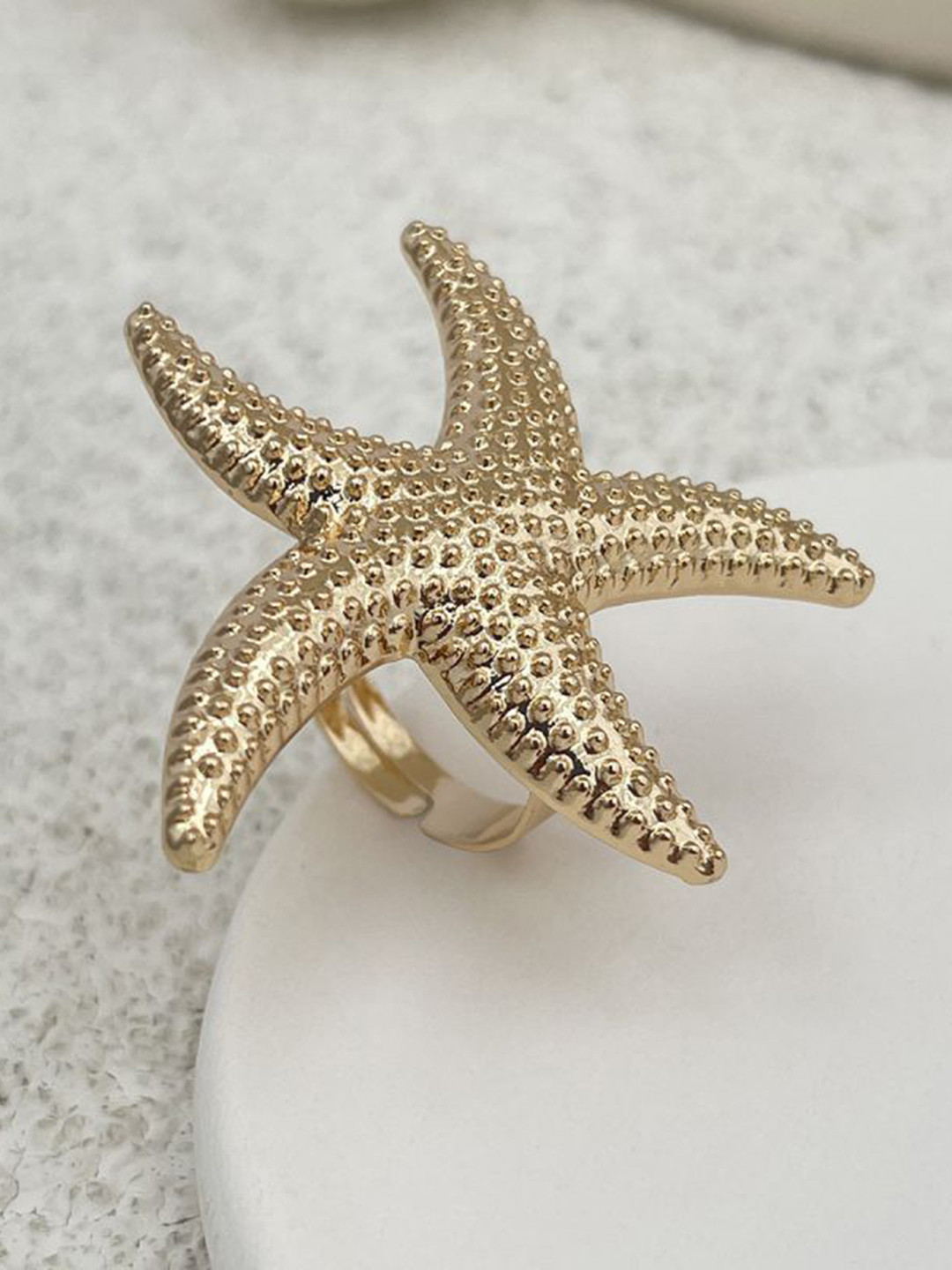 Stoln Starfish Finger Ring