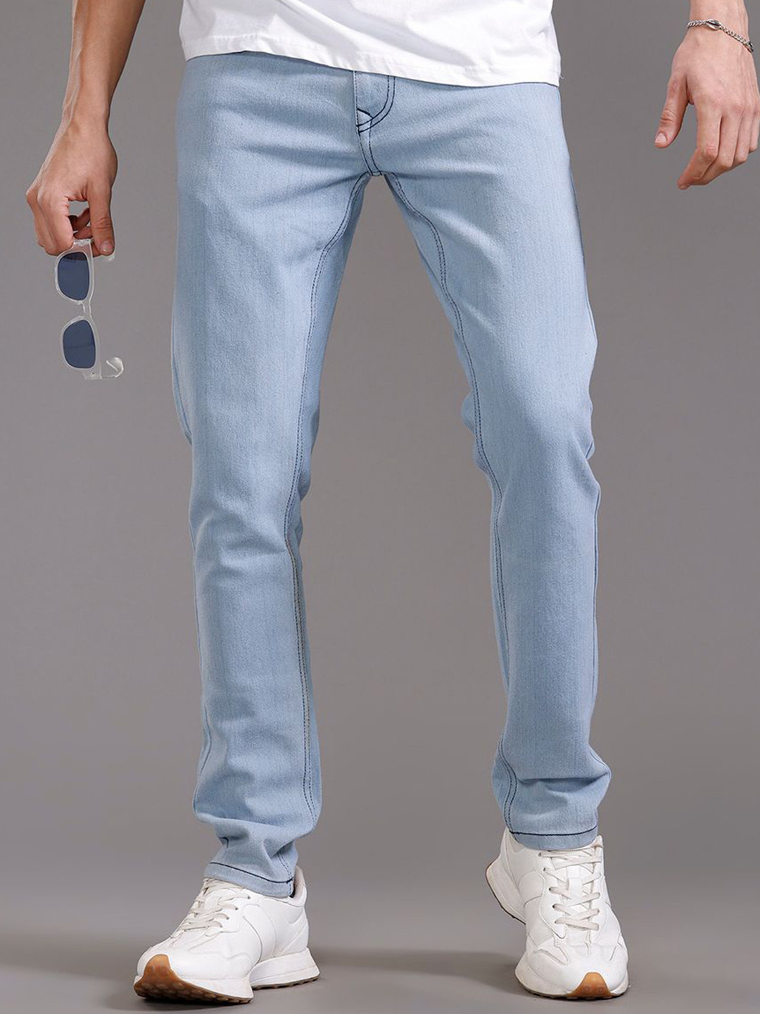 WROGN Men's Solid Slim Fit Mid-Rise Light Shade Stretchable Jeans