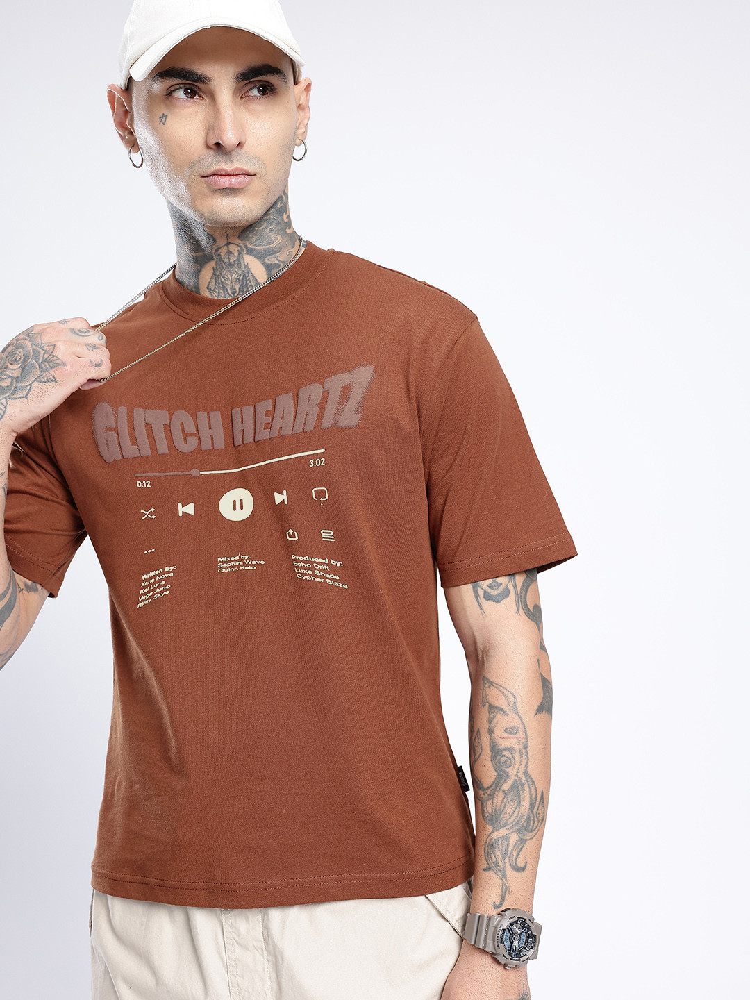 Glitch Heartz Typography Printed Relaxed Fit T-shirt