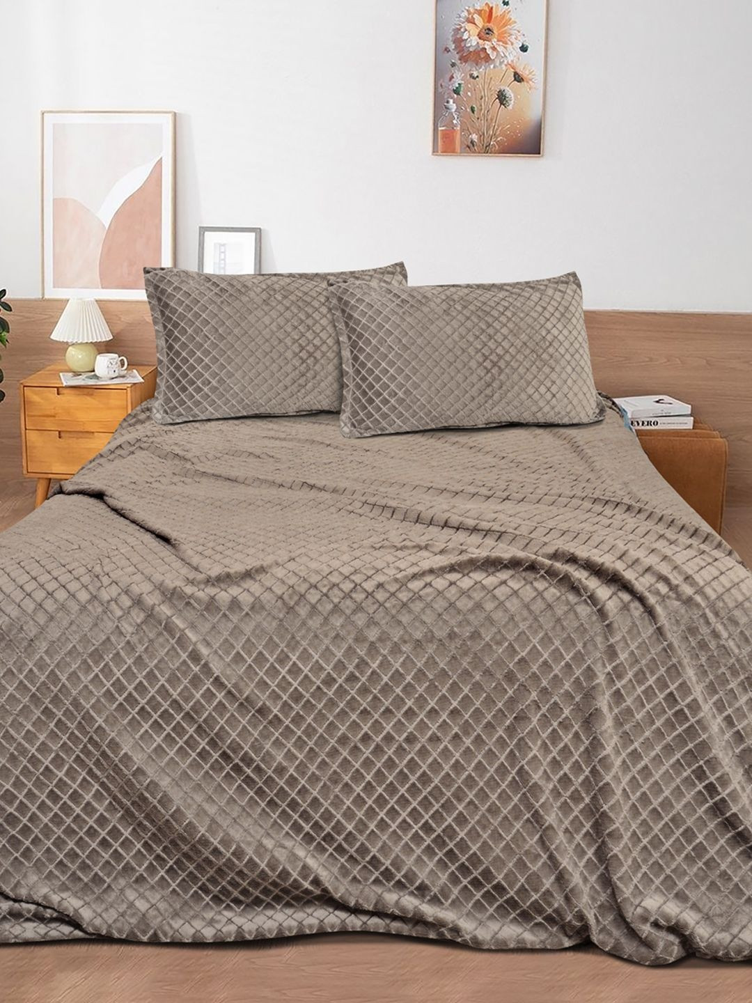 Myntra Elegant Homes Taupe Wool 300 TC King Bedsheet