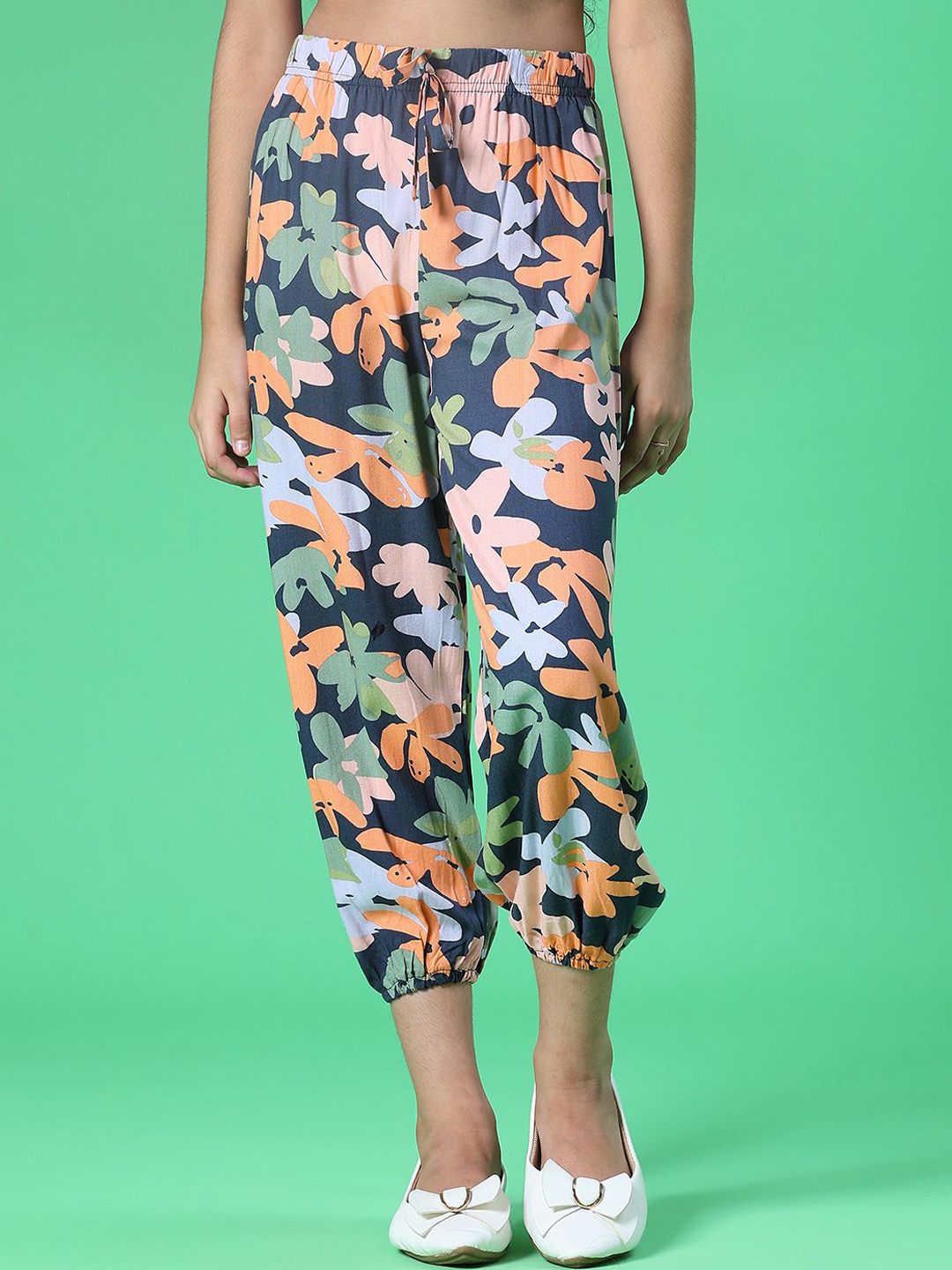 V-Mart Girls Floral Printed Mid-Rise Cotton Culottes Trousers