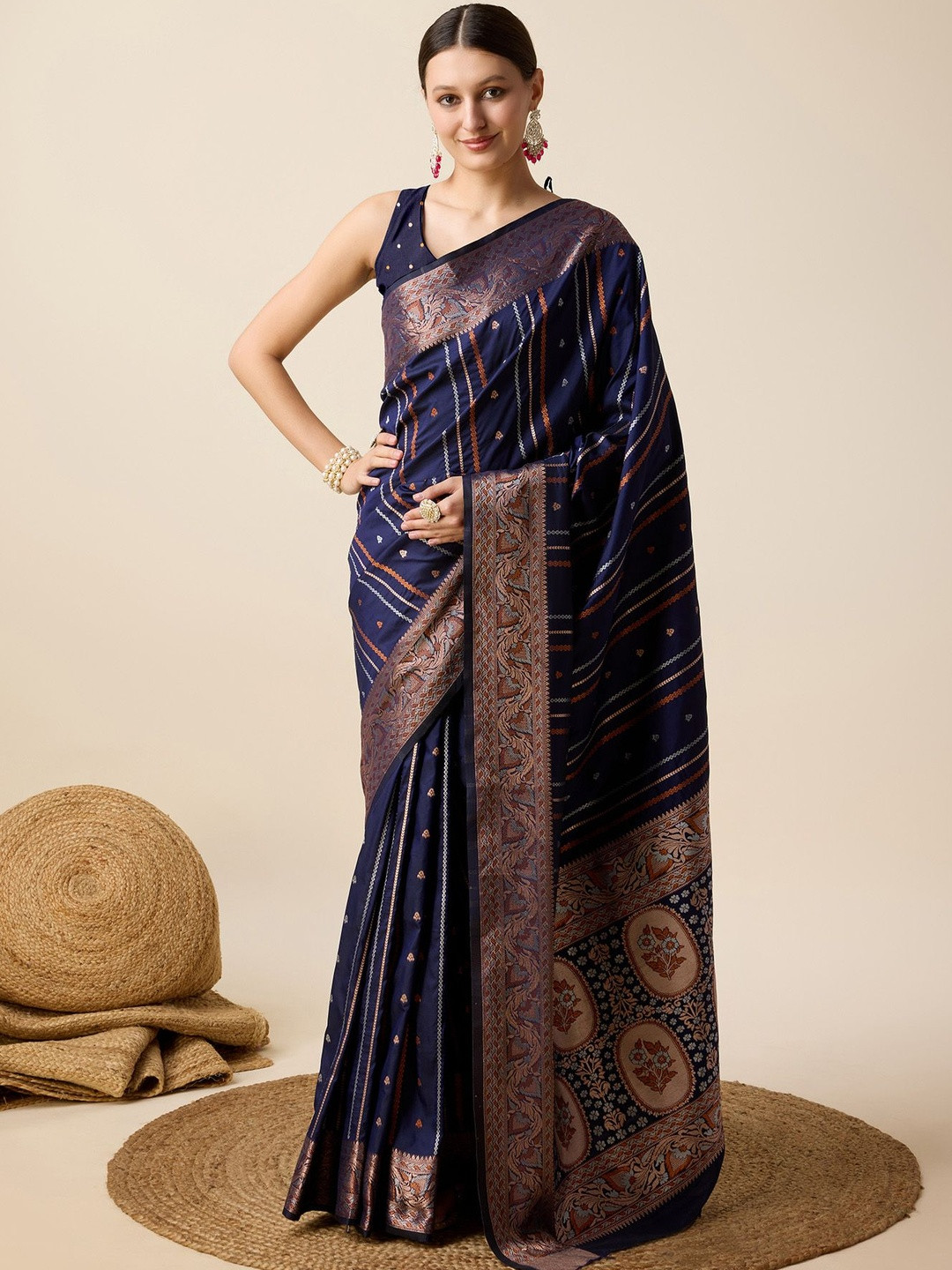 Durga Textile Floral Woven Design Zari Traditional Banarasi Saree